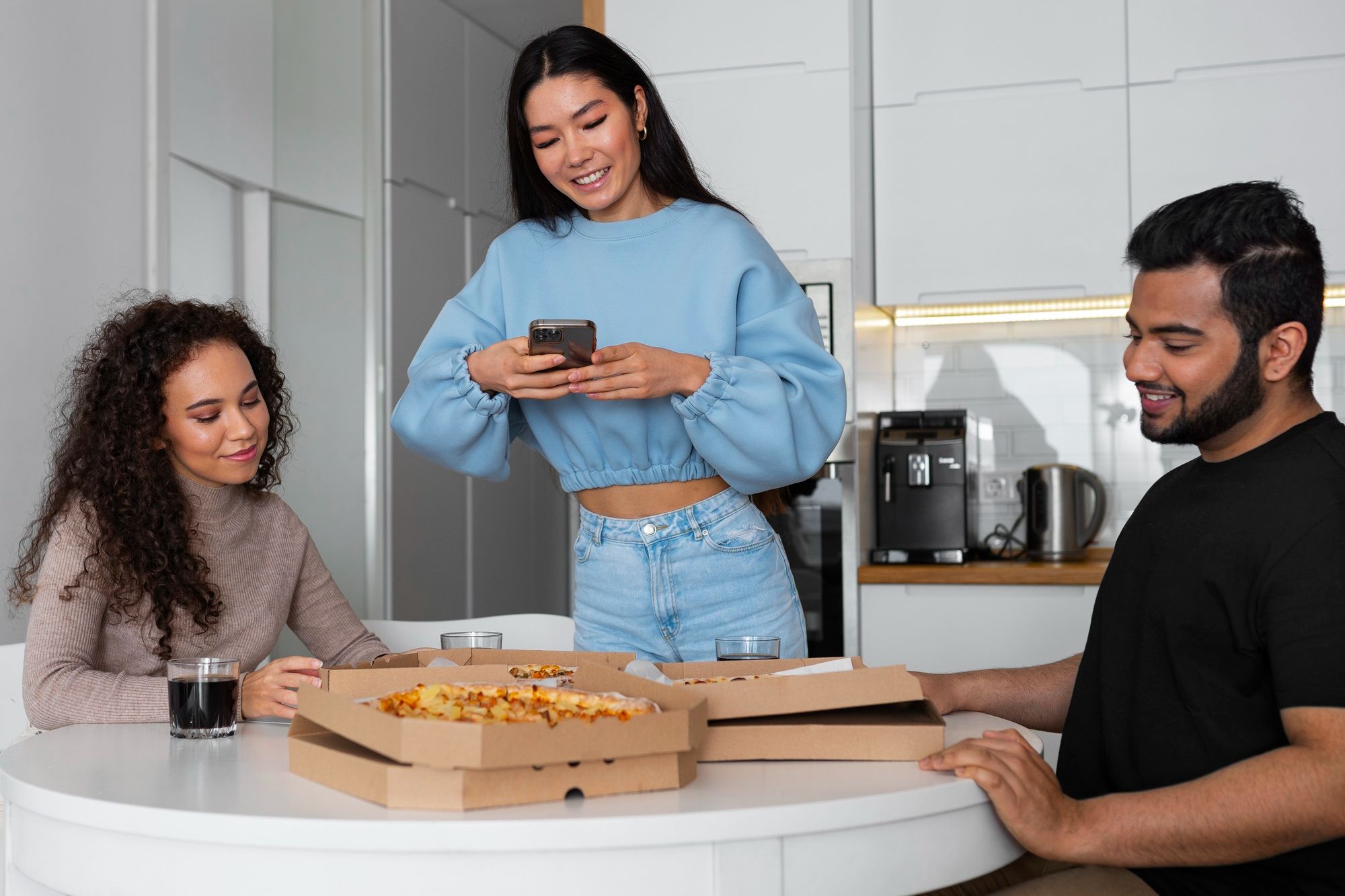 Ile zarabie kierowca uber eats? 
